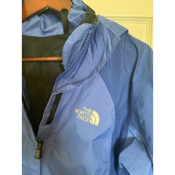 The North Face winter coat women’s medium  blue hooded - Picture 15 of 16
